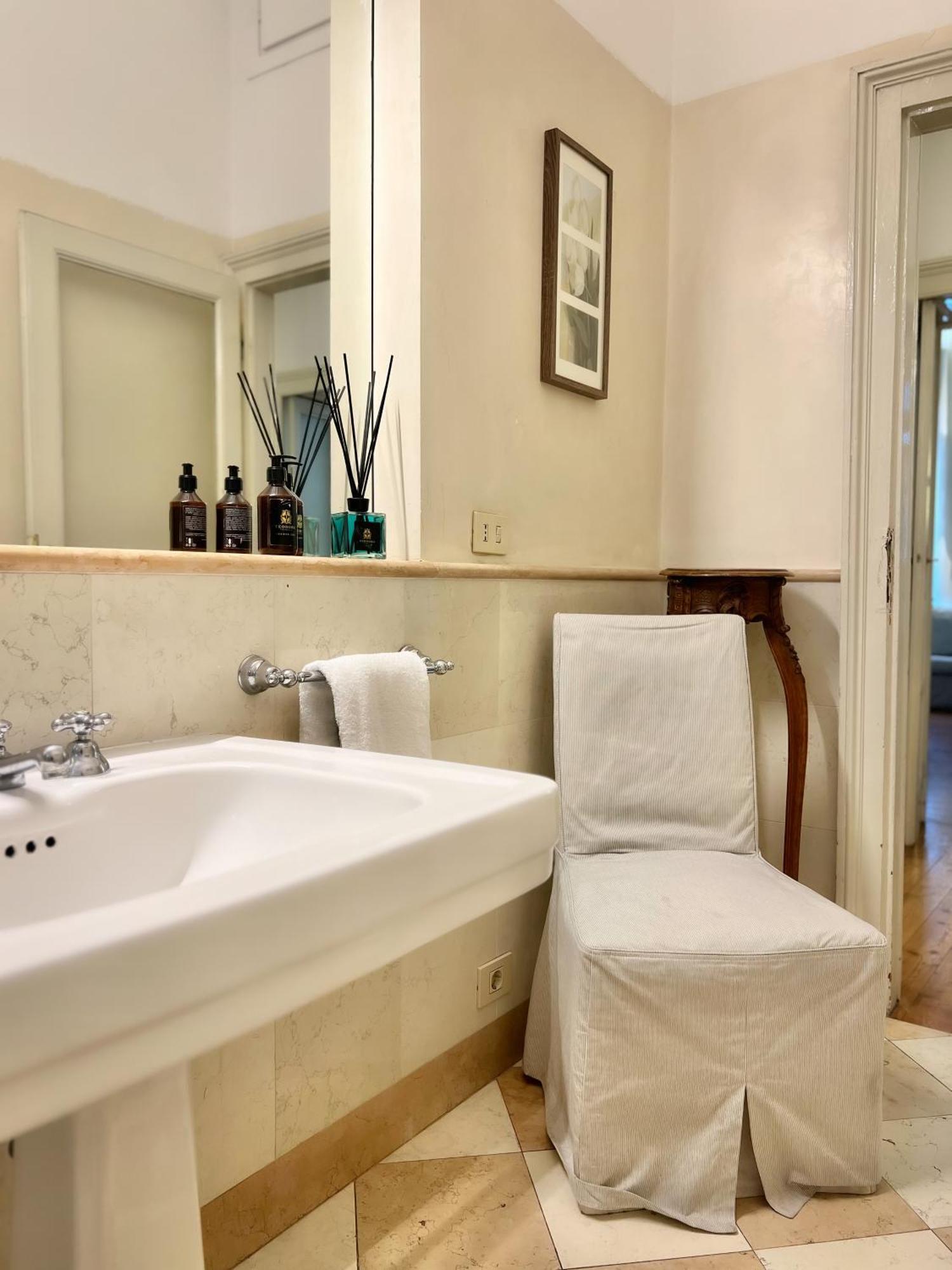 Comecasa 2 Bedrooms Apartment In Via Curtatone Milan Extérieur photo